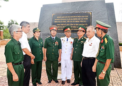 Trận đánh cầu Cỏ May: Ký ức không thể nào quên