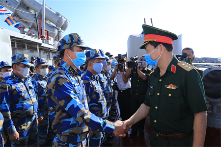 Thượng tướng Phan Văn Giang kiểm tra công tác huấn luyện, sẵn sàng chiến đấu các đơn vị phía Nam