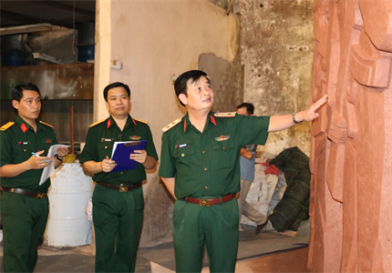Bộ Tư lệnh Quân khu 7 thông qua công trình xây dựng mới 2 bức phù điêu