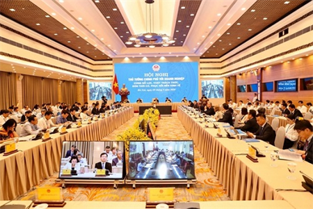 Hội nghị Thủ tướng Chính phủ với doanh nghiệp cùng nỗ lực, vượt thách thức, đón thời cơ, phục hồi nền kinh tế