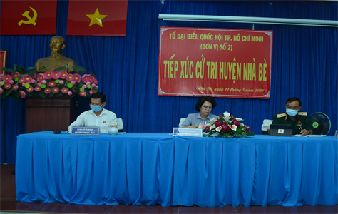Tổ đại biểu Quốc hội Thành phố Hồ Chí Minh tiếp xúc cử tri