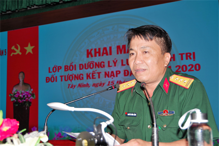 69 đoàn viên ưu tú được bồi dưỡng lý luận chính trị đối tượng kết nạp Đảng