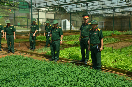 Quân khu 7 kiểm tra công tác hậu cần 6 tháng đầu năm 2020 tại Bộ CHQS tỉnh Đồng Nai