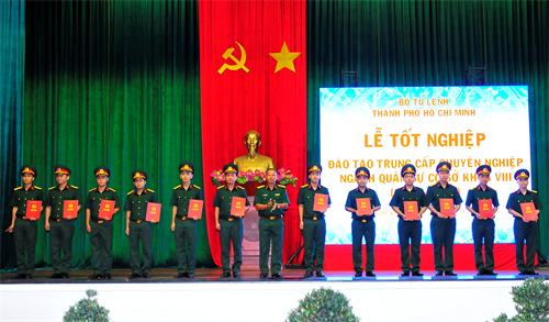 Xứng tầm là trung tâm đào tạo, bồi dưỡng cán bộ của TPHCM