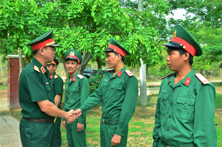 Quân khu kiểm tra công tác hậu cần Bộ chỉ huy quân sự tỉnh Bình Thuận