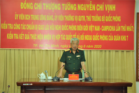 Thượng tướng Nguyễn Chí Vịnh kiểm tra công tác chuẩn bị giao lưu hữu nghị quốc phòng biên giới Việt Nam-Campuchia