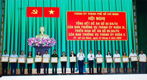 Nâng cao khả năng phòng chống quan điểm sai trái cho cán bộ, đảng viên TP.HCM
