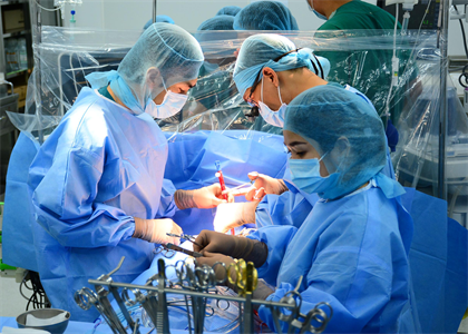 Bệnh viện Quân y 175 phối hợp phẫu thuật tim miễn phí cho bệnh nhân nghèo