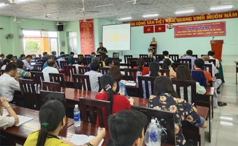 Hơn 200 cán bộ huyện Bình Chánh tham gia bồi dưỡng kiến thức quốc phòng và an ninh