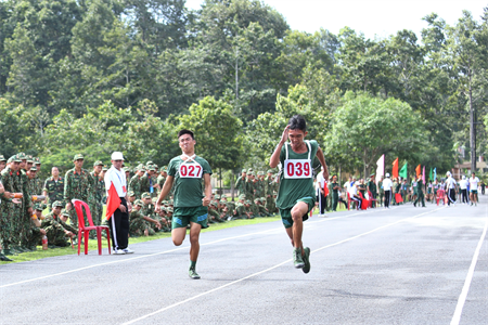 Gần 600 VĐV đua tài tại hội thao TDTT Quân đoàn 4 năm 2020