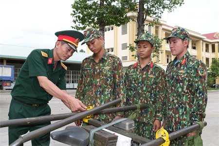 Phát huy sáng kiến, cải tiến kỹ thuật ở Trung đoàn 657