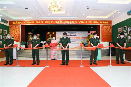 Khai mạc triển lãm chào mừng Đại hội Đảng bộ Quân khu 7 lần thứ X