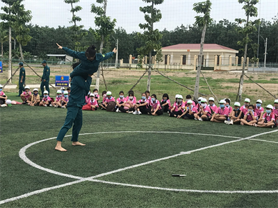Ban CHQS huyện Bắc Tân Uyên phối hợp tổ chức Chương trình “Học làm người có ích”