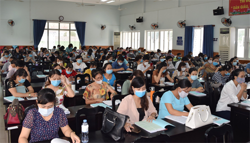 Huyện Hóc Môn bồi dưỡng kiến thức quốc phòng và an ninh cho cán bộ, giáo viên