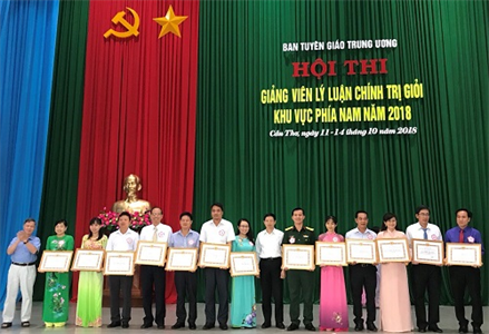 Thiếu tá Trần Thanh Lâm, người “thổi hồn” vào các bài giảng chính trị