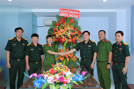 Bộ Tư lệnh Quân khu 7 chúc mừng Trường Đại học Cảnh sát nhân dân nhân kỷ niệm 75 năm Ngày truyền thống