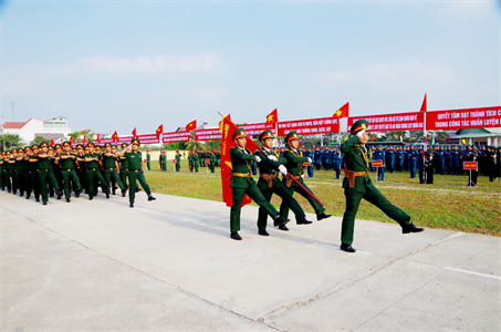 Họp mặt kỷ niệm 75 năm Ngày truyền thống Lực lượng vũ trang tỉnh Long An