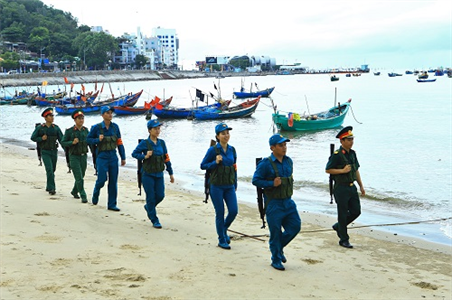 Xây dựng dân quân tự vệ biển vững mạnh