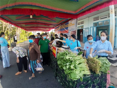 “Siêu thị  0 đồng” ấm tình quân-dân ở huyện Xuyên Mộc