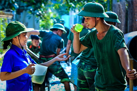 Sáng đẹp đội quân công tác - bộ đội của dân