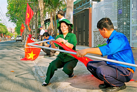Cựu chiến binh “Thắp sáng đường quê”
