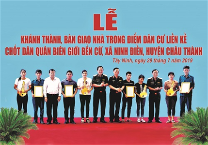Xây thế vững vùng biên từ các điểm dân cư