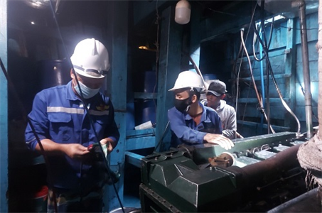 Trung tâm dịch vụ hậu cần - kỹ thuật đảo Trường Sa: Khắc phục thành công sự cố hỏng máy tàu cá BĐ 91388 TS