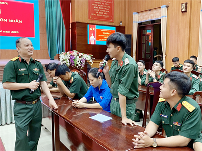 Tọa đàm "Tuổi trẻ với tình yêu, hôn nhân và gia đình"