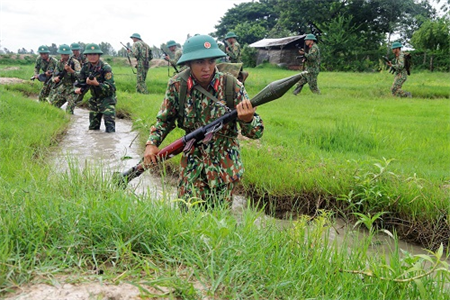 Đại đội Bộ binh huyện Tân Hưng, huấn luyện sát thực tế địa bàn