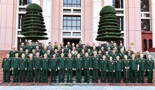 Đại tướng Ngô Xuân Lịch gặp mặt Ban liên lạc cựu chiến binh Quân khu 1 tại Hà Nội