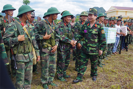 Quê hương mãi mãi nhớ thương anh và đồng đội