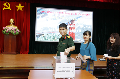 Tổng công ty Thái Sơn quyên góp ủng hộ đồng bào miền Trung
