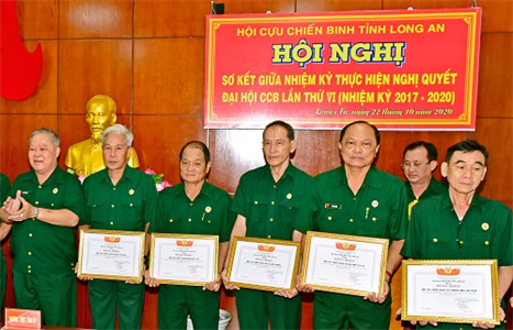Hội Cựu chiến binh tỉnh Long An sơ kết hoạt động giữa nhiệm kỳ