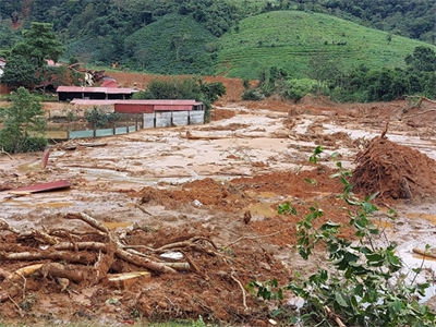 Không để những kẻ "nhìn qua lỗ đồng xu" xúc phạm sự hy sinh của cán bộ, chiến sĩ Quân đội!