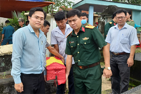 Ban CHQS quận 9 quy tập hài cốt liệt sĩ về Nghĩa trang TP Hồ Chí Minh