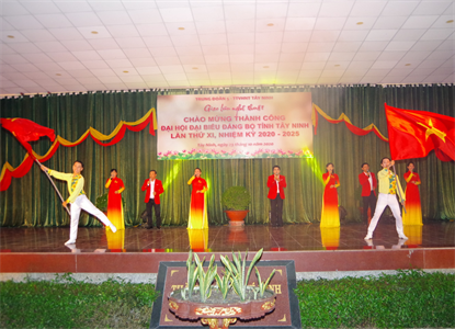 Giao lưu nghệ thuật chào mừng thành công Đại hội đại biểu Đảng bộ tỉnh Tây Ninh lần thứ XI