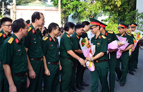 Y bác sĩ Bệnh viện Quân y 175 lên đường thực hiện nhiệm vụ tại huyện đảo Trường Sa