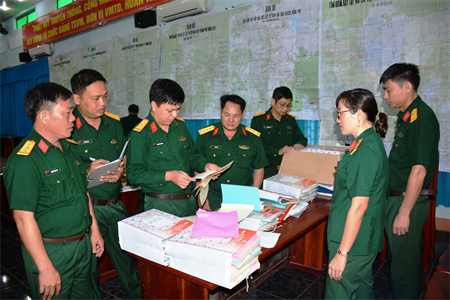 Ban chỉ đạo quốc gia 515 kiểm tra thực hiện Đề án tìm kiếm, quy tập và xác định danh tính hài cốt liệt sĩ tại tỉnh Bình Phước.