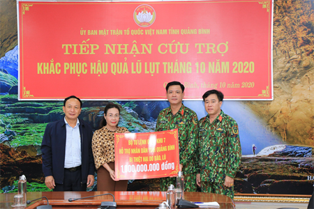 Quân khu 7 hỗ trợ LLVT Quân khu 4 và tỉnh Quảng Bình khắc phục hậu quả bão, lũ
