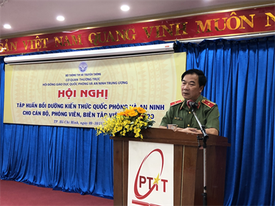 150 cán bộ, phóng viên, biên tập viên tham gia bồi dưỡng kiến thức quốc phòng và an ninh