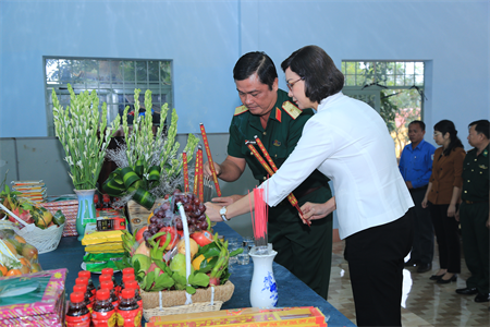 Ban Chỉ đạo 515 Quân khu 7 kiểm tra, nắm tình hình quy tập mộ liệt sĩ tại Bình Phước