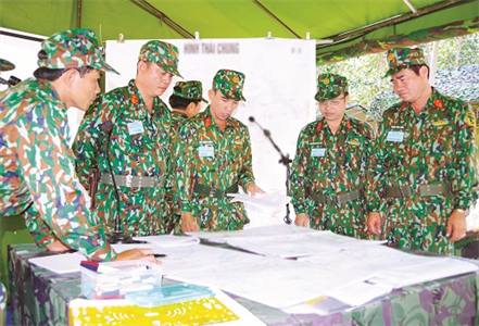 Đột phá nâng cao toàn diện công tác huấn luyện và khả năng sẵn sàng chiến đấu