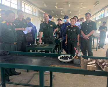 Nghiệm thu báo cáo đầu tư chuẩn bị động viên công nghiệp hoàn chỉnh dây chuyền nhồi ép thuốc nổ