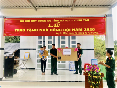 Bộ CHQS tỉnh Bà Rịa - Vũng Tàu trao “Nhà đồng đội”