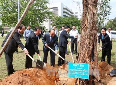 Thủ tướng Nguyễn Xuân Phúc: Đại học quốc gia Thành phố Hồ Chí Minh phải phấn đấu vào tốp đầu Châu Á