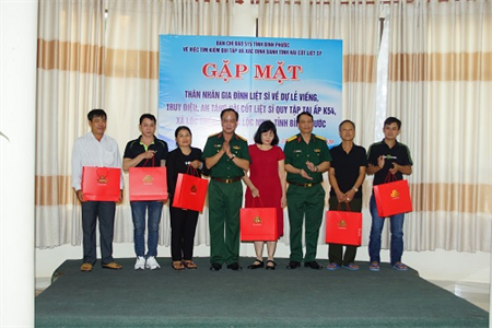 Ban chỉ đạo 515 tỉnh Bình Phước gặp mặt gia đình thân nhân liệt sĩ