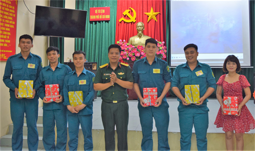 LLVT huyện Hóc Môn giao lưu "vui cùng Giáng sinh"