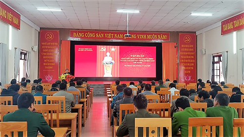 Huyện Lạc Dương, tỉnh Lâm Đồng tập huấn Luật Dân quân tự vệ và Luật Lực lượng dự bị động viên