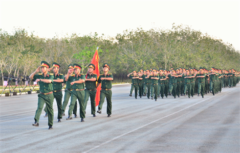 Lễ Chào cờ đầu năm mới tại Sư đoàn 5