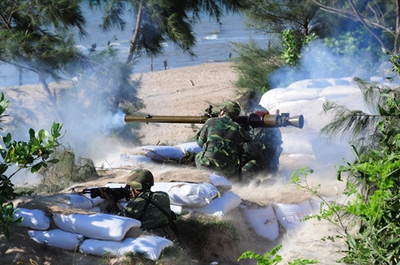 Sư đoàn 302: Hoàn thành tốt nhiệm vụ diễn tập phòng ngự bờ biển